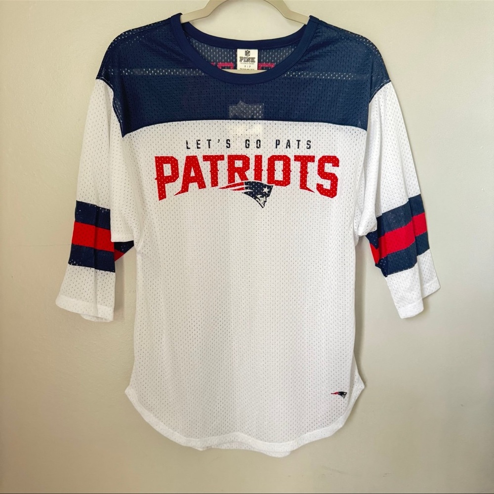 Victoria’s Secret Pink NWT NFL New England Patriots Mesh Jersey Small